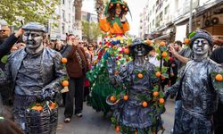 Seferihisar'da 25. mandalina şenliğine yoğun ilgi