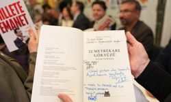 Buğra Gökce ve Yavuz Oğhan Kitap İmza  Etkinliğine Yoğun Katılım