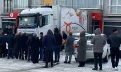 Yozgat’ta ESK önünde ucuz et kuyruğu