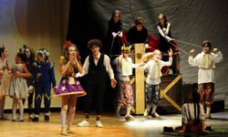 Karşıyaka’da Yeni Sezon: 2 Oyun Sahneye Çıkıyor