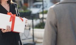 Sevgililer Günü Çarşıyı Hareketlendirdi, Esnaf Nefes Aldı