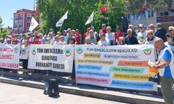 Emekliler meydanda isyan etti: 20 bin TL zam istiyoruz!