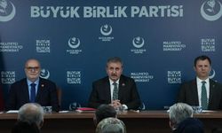 Mustafa Destici BBP’de yeni kadrosunu kurdu