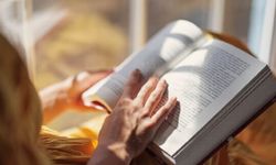 Her gün sadece 20 dakika kitap okursan ne olur?