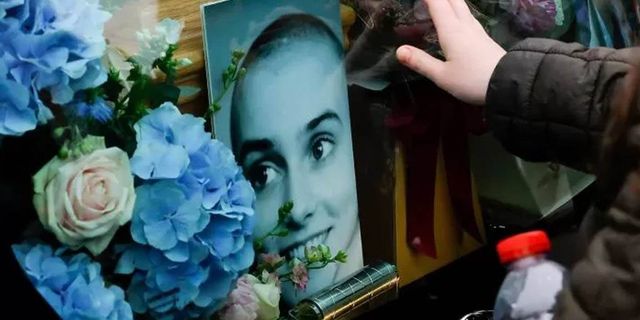 Sinéad O'Connor'a İrlanda'da İslami esaslara göre cenaze töreni
