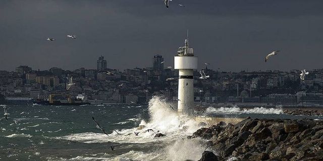İstanbul Valiliğinden fırtına uyarısı!