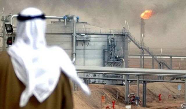 Suudi Arabistan'dan petrol üretimini azaltma kararı