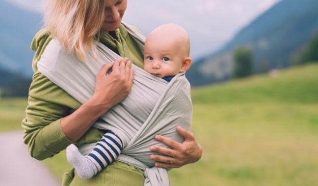 Bebekler İçin Sling Nasıl Bağlanır?