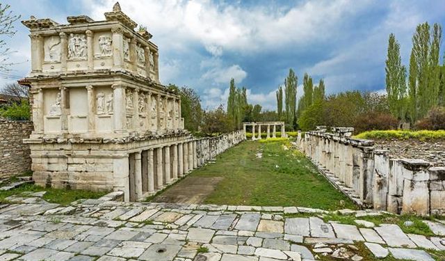 Afrodisias Antik Kenti nerede? Tarihi nereye dayanıyor?