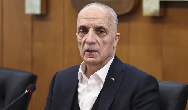 TÜRK İş Başkanı'ndan 'asgari ücret 500 dolar altında kaldı' diyen muhabire: Kızım Allah yardımcın olsun