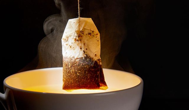Sallama çay tartışması pahalıya mal oldu