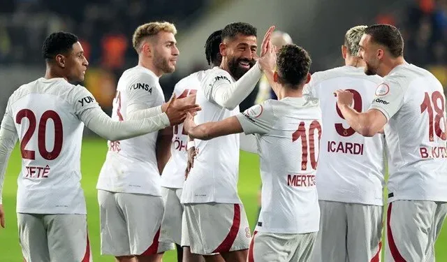 Galatasaray liderliğini sürdürdü