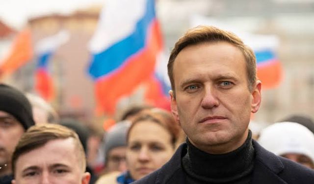 Putin'in Batıcı rakibi olarak biliniyordu: Aleksey Navalnıy cezaevinde hayatını kaybetti