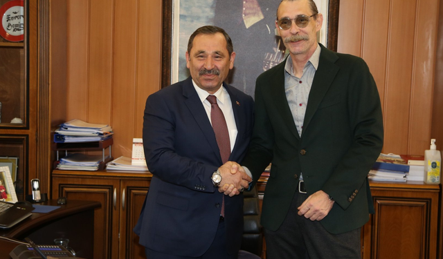 Eski Etimesgut Belediye Başkanı Enver Demirel'den Erdal Beşikçioğlu'na teşekkür