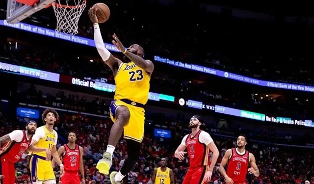 NBA'de Lakers play-off biletini kaptı