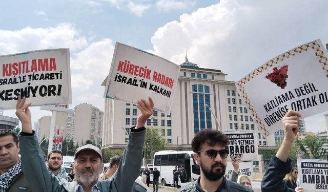 AKP Genel Merkezi önünde 'İsrail' protestosu