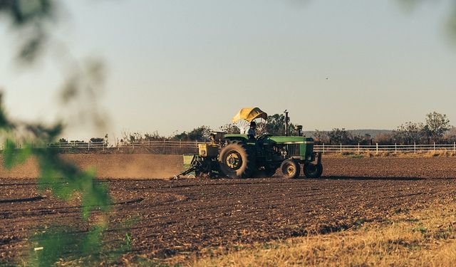 Motorine zam vatandaşları isyan ettirdi