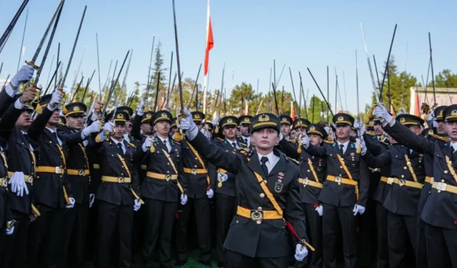 Savcı Mehmet Çağlayan, teğmenlere destek mesajı nedeniyle açığa alındı