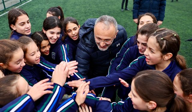 Eyüpsultan'da Kız Futbol Takımı çalışmalara hızlı başladı