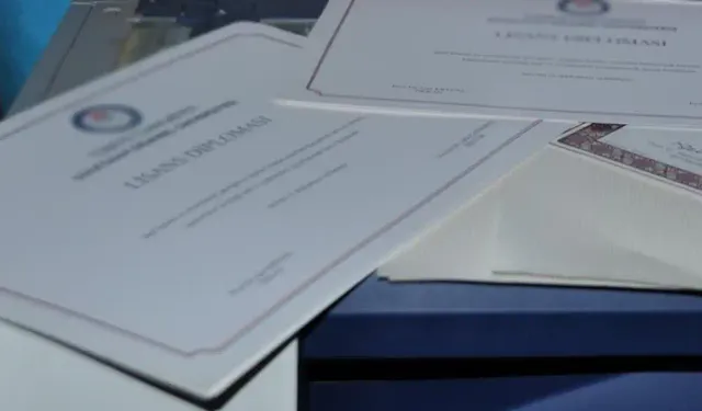 Bir çağın röntgeni: Virüsler l Suat Umutlu yazdı...