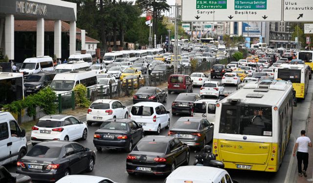 Beşiktaş’ta ulaşımın çıkmazı: Düz yol varken neden dolambaçlı? l Yasef Yerusalim yazdı...