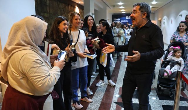 Ahmet Ümit, Antalya Kitap Fuarı'nda