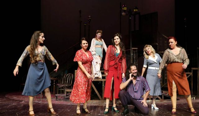 İBB Şehir Tiyatroları’ndan “Fosforlu Cevriye” Yenibosna Sahnesinde