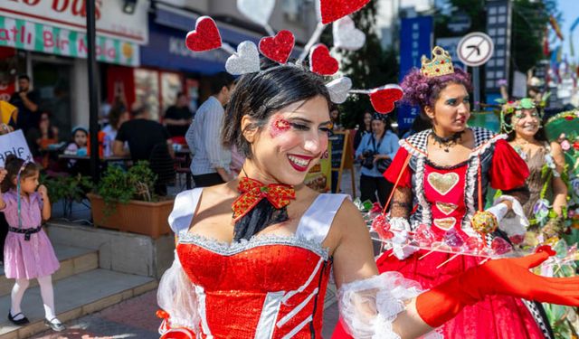 Kushimoto Festivali: Sanat sokağa taşındı