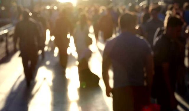 Borç Sarmalı Derinleşiyor: 3 Kişiden 2'si Bankaya Borçlu