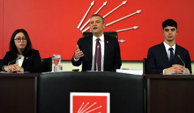 CHP’nin Yeni MYK’sı Açıklandı: 7 Yeni İsim, 18 Kişilik Daraltılmış Kadro