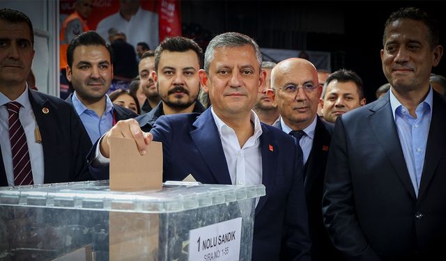 CHP’de yeni dönem: Özgür Özel’in kadrosu belli oldu