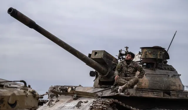 Suriye ordusu Deyr Hafir ve Meskene’nin ardından Rakka il sınırlarına girdi