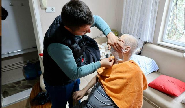 Çine’de Yaşlılara Evde Tıraş Hizmeti Başladı