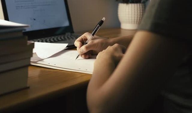 Üniversitelerde Kayıt Yenileme Tarihleri Açıklandı