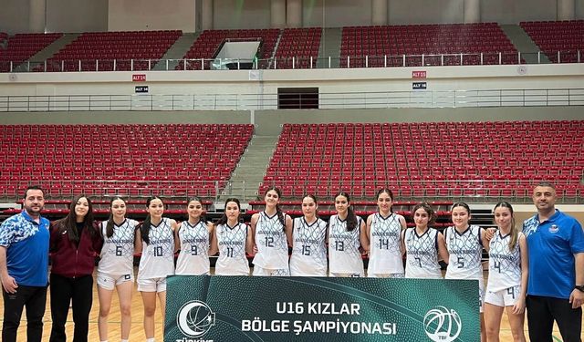 Adana U16 kız basketbol takımı  bölge şampiyon oldu