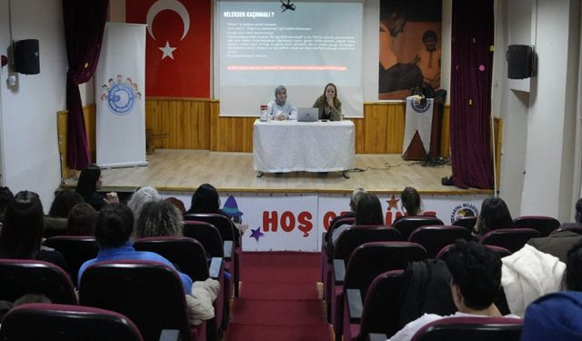 Kartal'da öğretmenlere çocuk koruma eğitimi