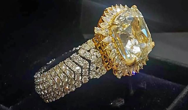 İstanbul'da 3 milyon dolarlık dev pırlanta operasyonu