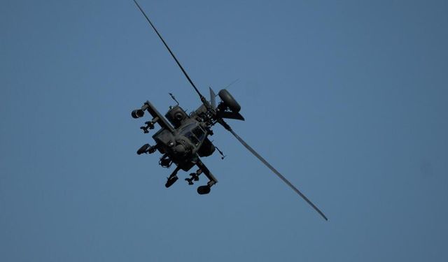 ABD'nin ilk Apache kaybı: ABD'ye ait helikopter Hürmüz yakınlarında düştü