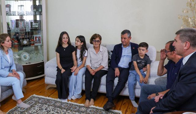 Özgür Özel’den Burdur’da iki taziye ziyareti