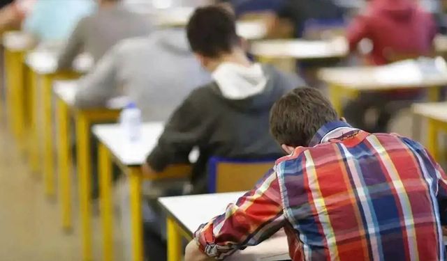 LGS günü: Öğrenciler sınav yolunda