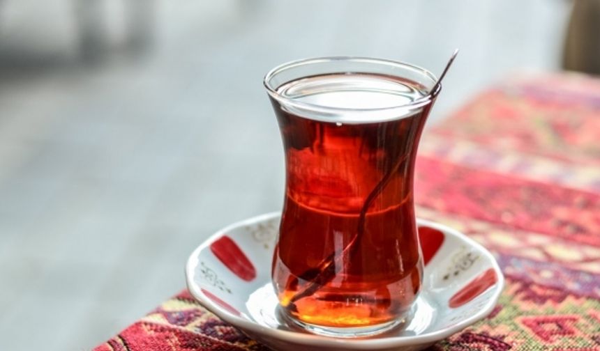 Uzmanlar açıkladı: Günde ne kadar çay tüketilmeli ve faydaları neler?