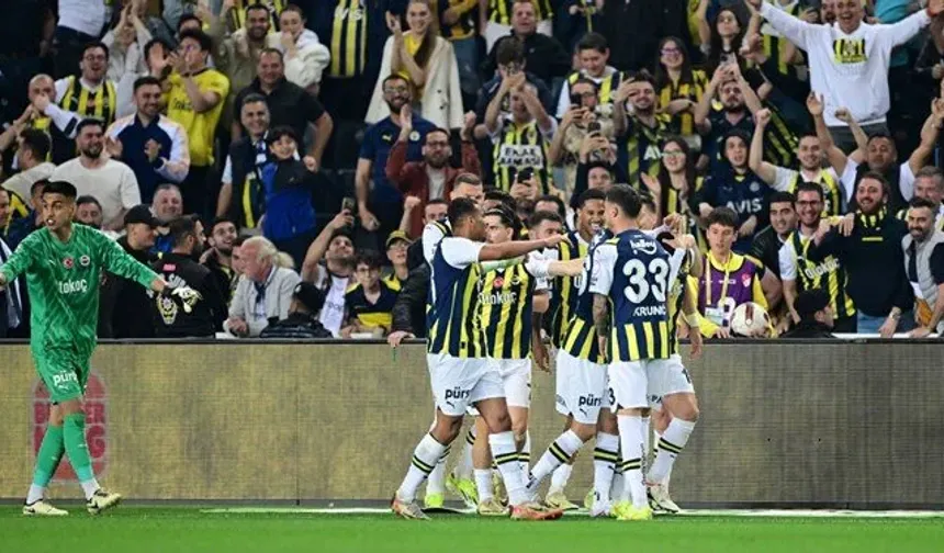 Fenerbahçe Sivasspor kamp kadrosunu duyurdu