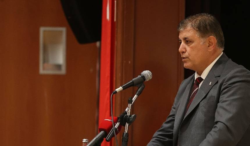 İzmir Belediye Başkanı Tugay: İzmir’in Deprem Master Planı’na ihtiyacı var...