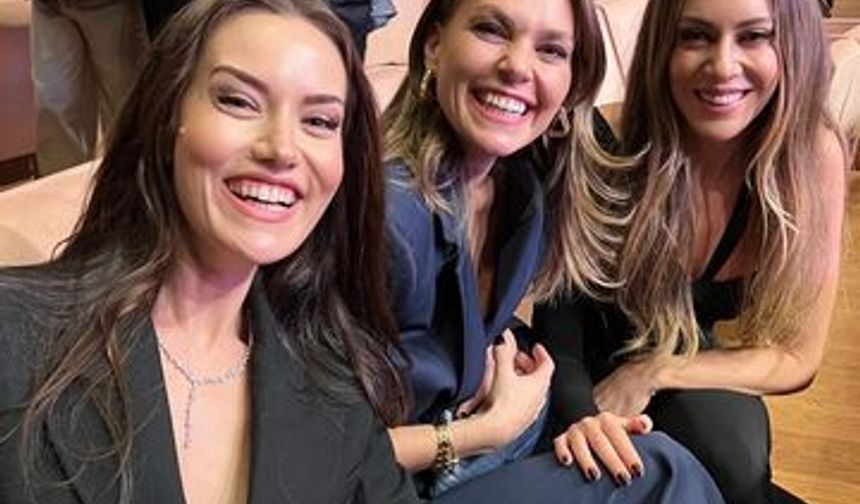 Fahriye Evcen, Aslı Enver ve Sinem Kobal'dan yıllar sonra yan yana