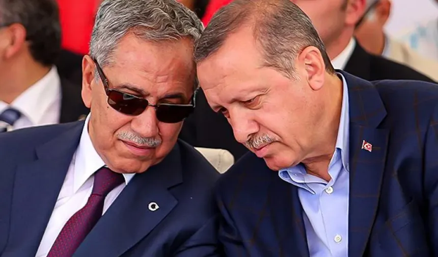 Bülent Arınç: Siyasette erken öten horozun başını keserler