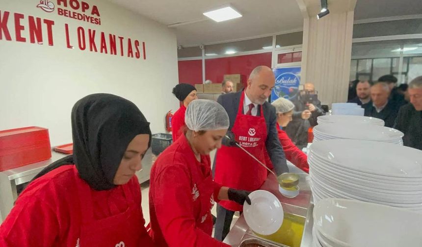 Hopa'da Emeklilere 14 Şubat Daveti