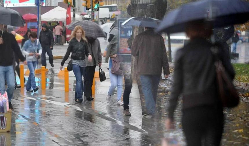 zmir İçin Zor Gece: Sel, Lodos ve Hasar Tehlikesi
