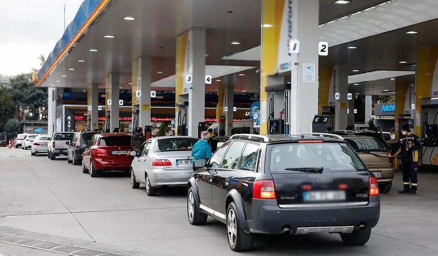 Motorin ve benzine ateşkes indirimi