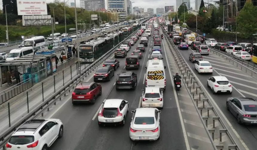 Düzenleme geldi trafik daha da sıkıştı