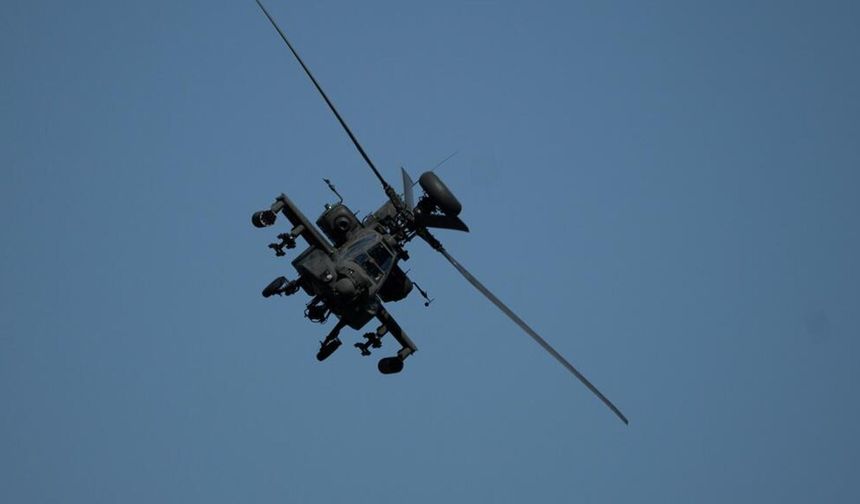 ABD'nin ilk Apache kaybı: ABD'ye ait helikopter Hürmüz yakınlarında düştü